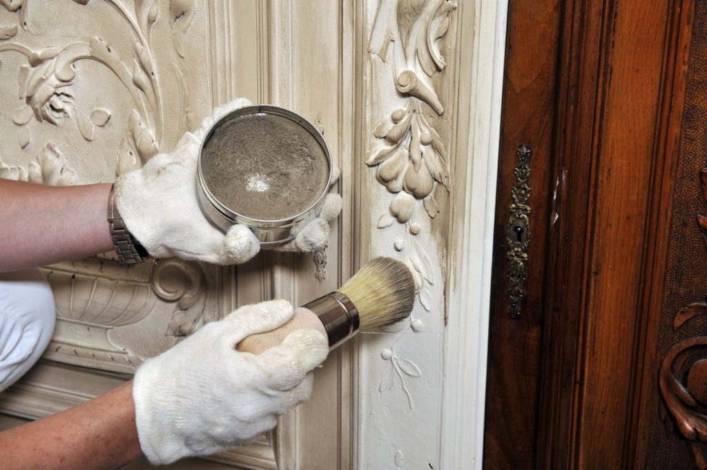 Meubels pimpen met krijtverf en wax